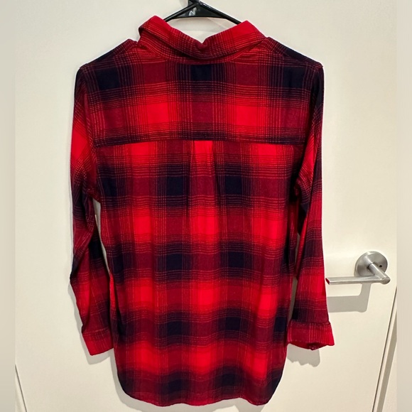 NWT madewell red and navy plaid button down - Picture 3 of 4